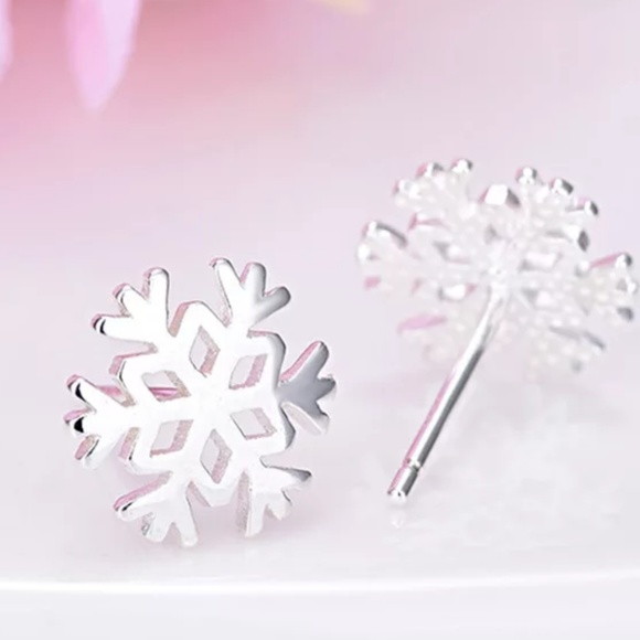 Sterling Silver Snowflake Stud Earrings - Picture 4 of 6